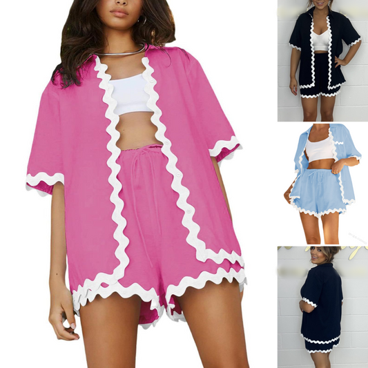 Elegant och lekfullt tvådelat set med vågig kofta + shorts