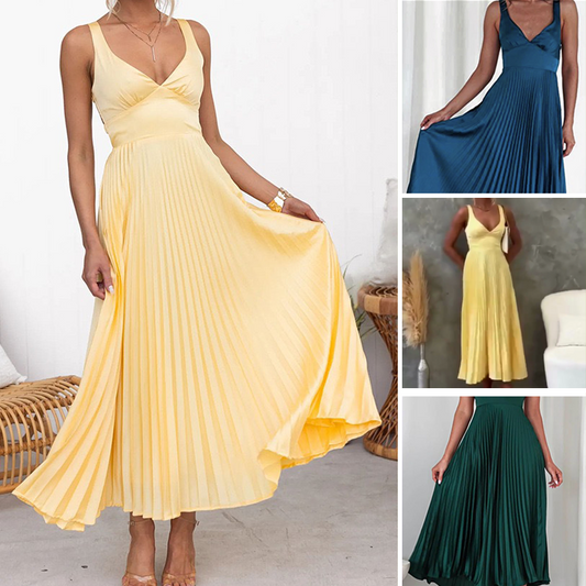 ⏳ Timey Special ⏰ Sexig plisserad klänning med öppen rygg och halterneck👗