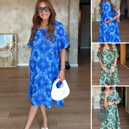 Kortärmad klänning med rund halsringning och tryck för kvinnor