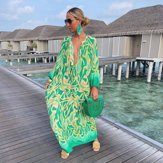 Sexig klänning med djup V-ringning för kvinnor