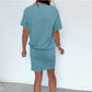Kvinnors enfärgade klänning med rund hals och korta ärmar