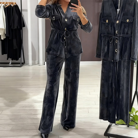 🥰 Upplev Ultimat Lyx i Hemmet! | V-ringad Knäpptröja + Bekväma Byxor