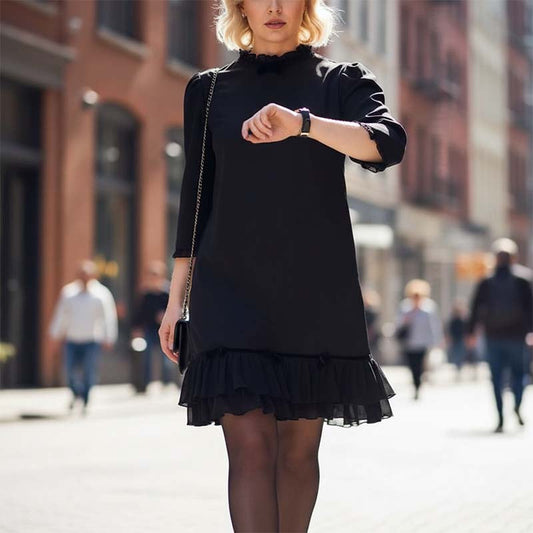 Elegant klänning med volangkant för kvinnor