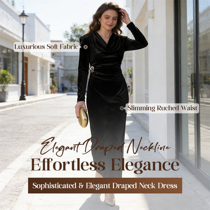 Raffinerad och elegant klänning med draperad halsringning