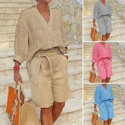 Set med V-ringad topp och shorts för damer