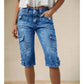 Knälånga cargoshorts i denim för damer, med fickor