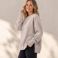 📢🎉50 % rabatt!!!🛍️✨Löst sittande damtröja med rund halsringning och slitsar i sidorna